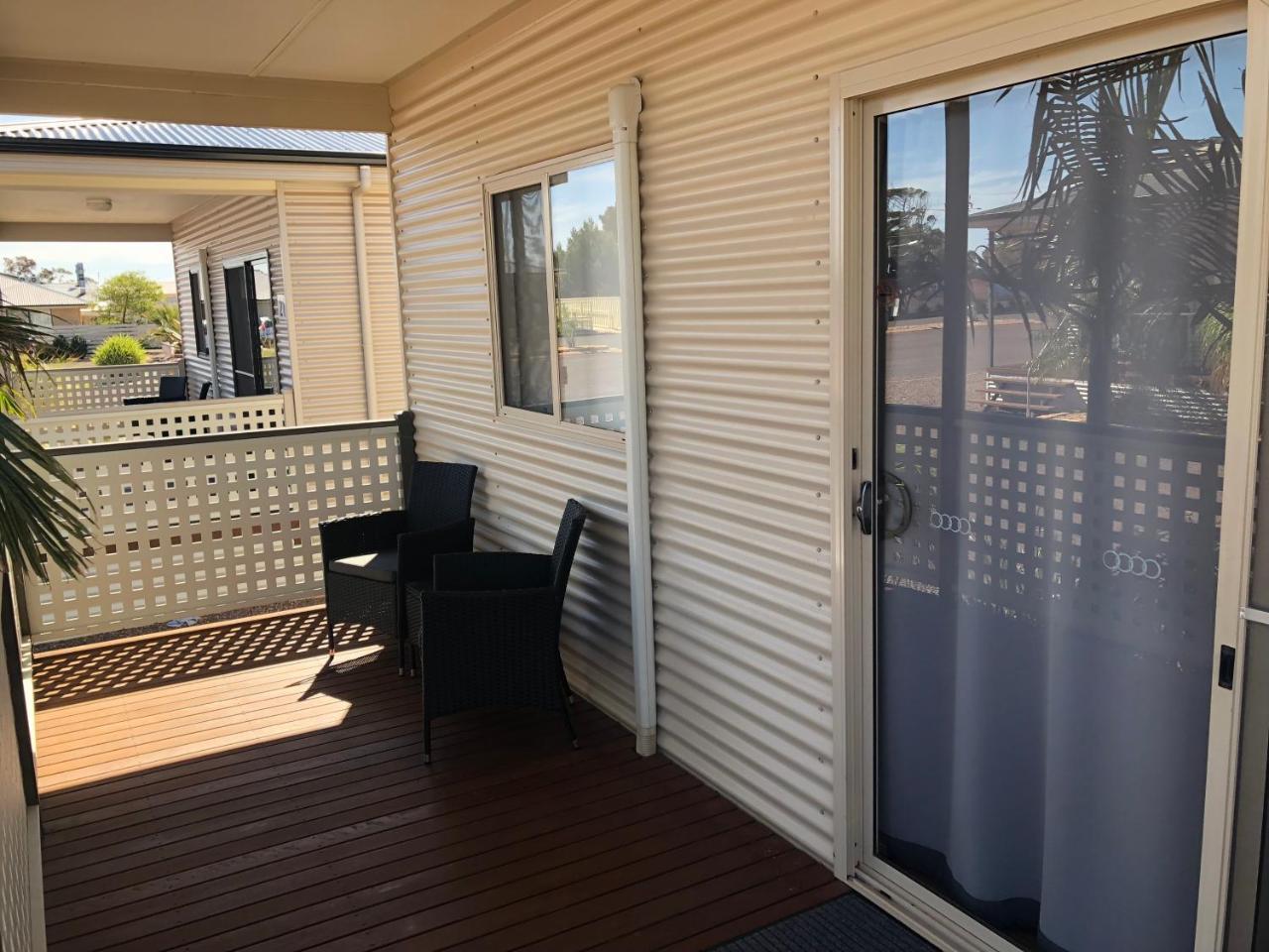 The Sundowner Cabin & Tourist Park Whyalla Esterno foto