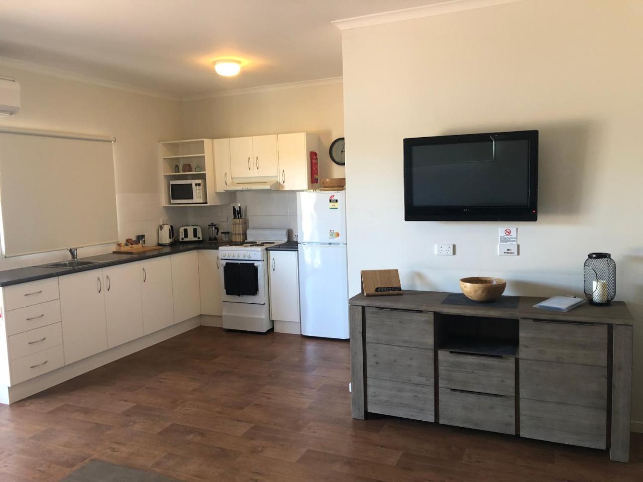 The Sundowner Cabin & Tourist Park Whyalla Esterno foto